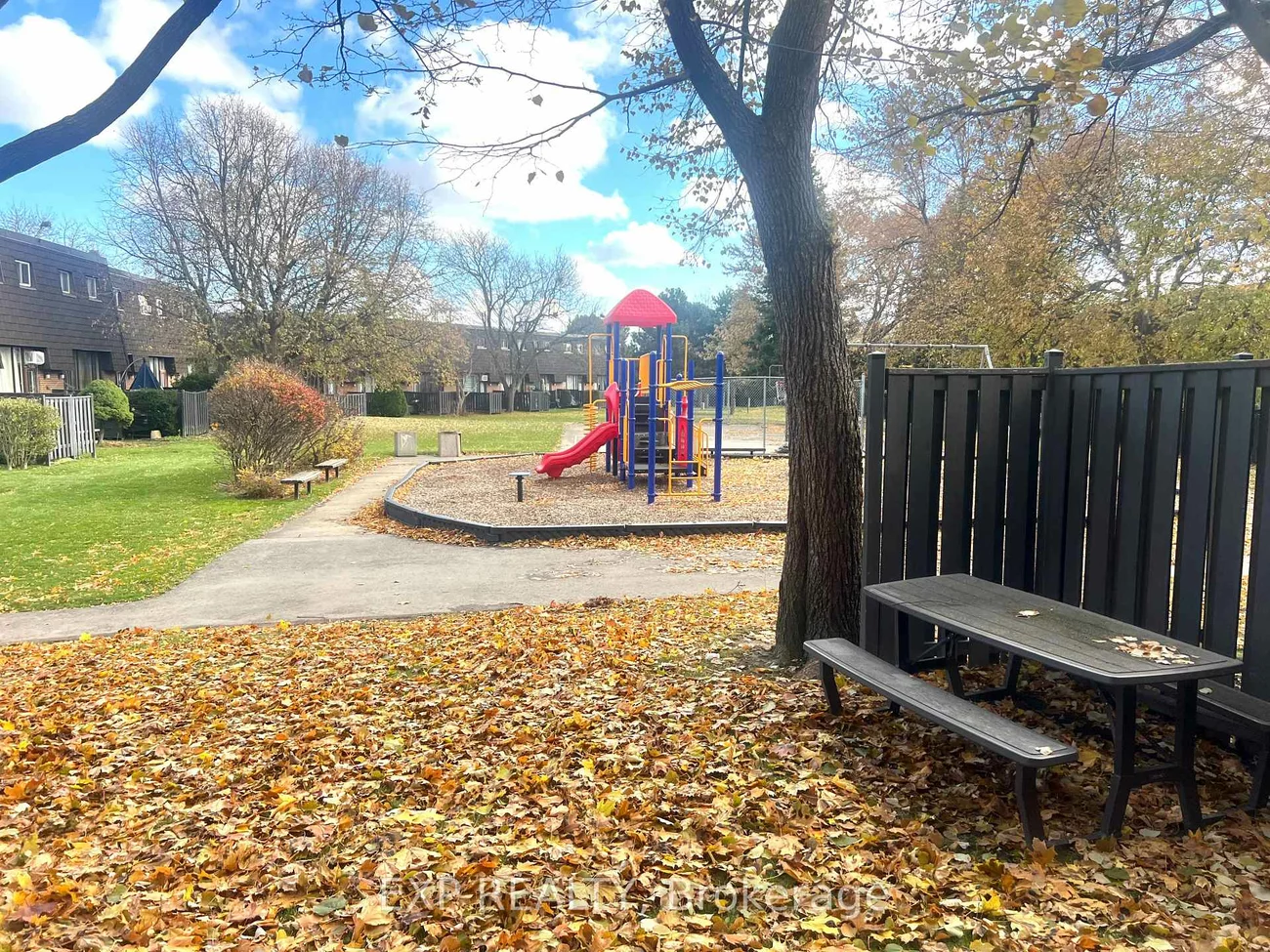 19, Darras, Southgate, Brampton