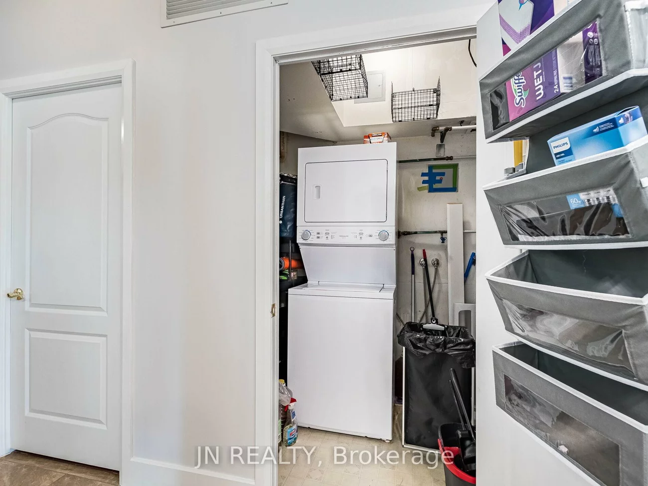 10, Dayspring, Goreway Drive Corridor, Brampton