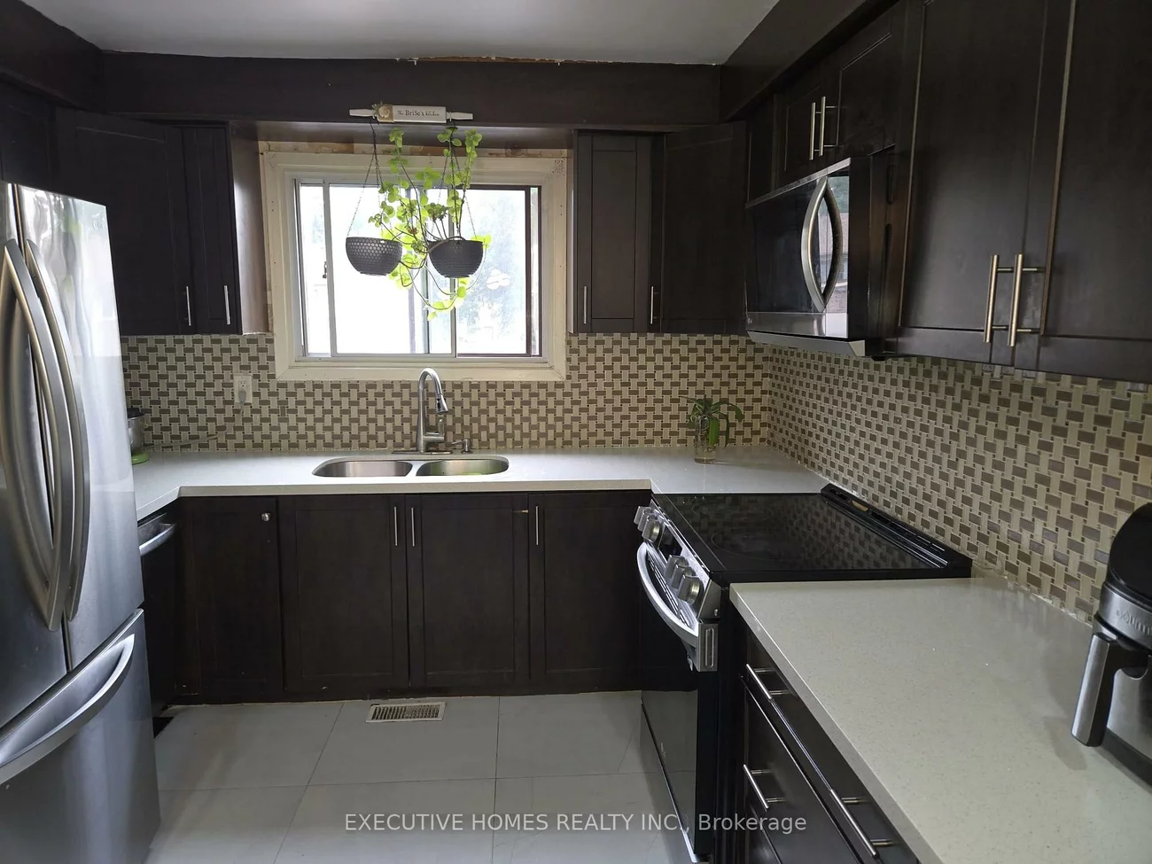 61, Collins, Brampton North, Brampton