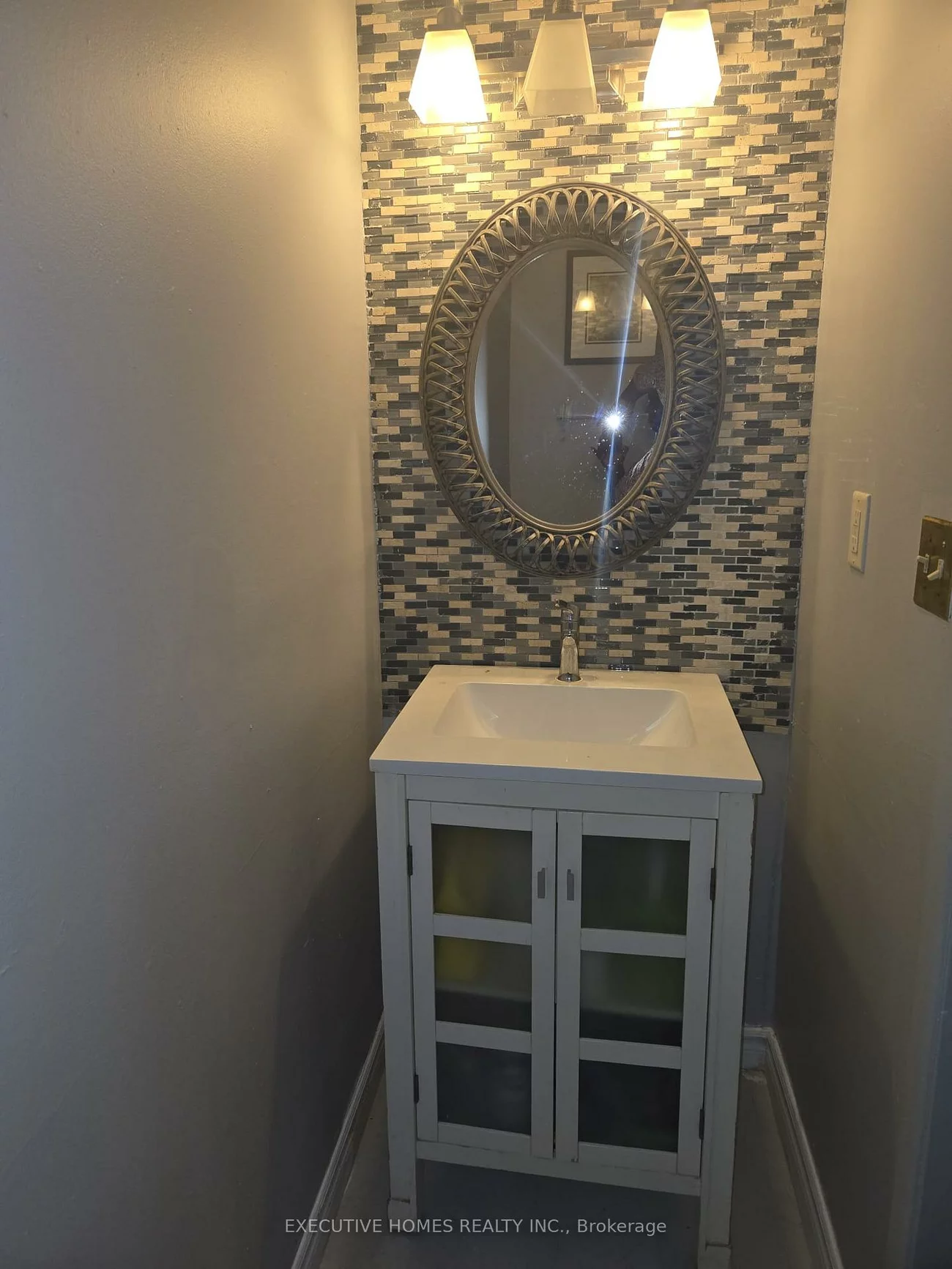 61, Collins, Brampton North, Brampton