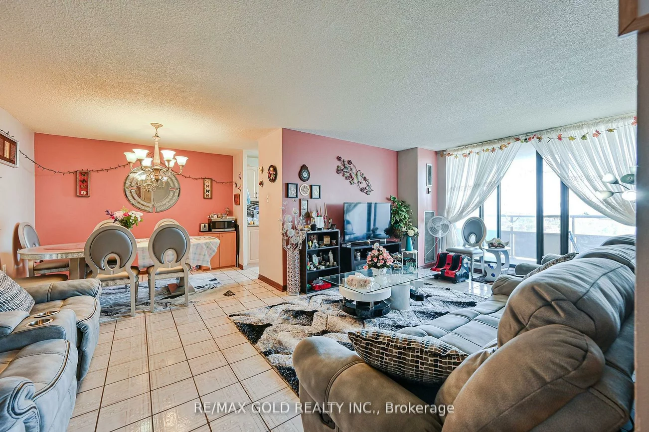 4, Kings Cross, Queen Street Corridor, Brampton