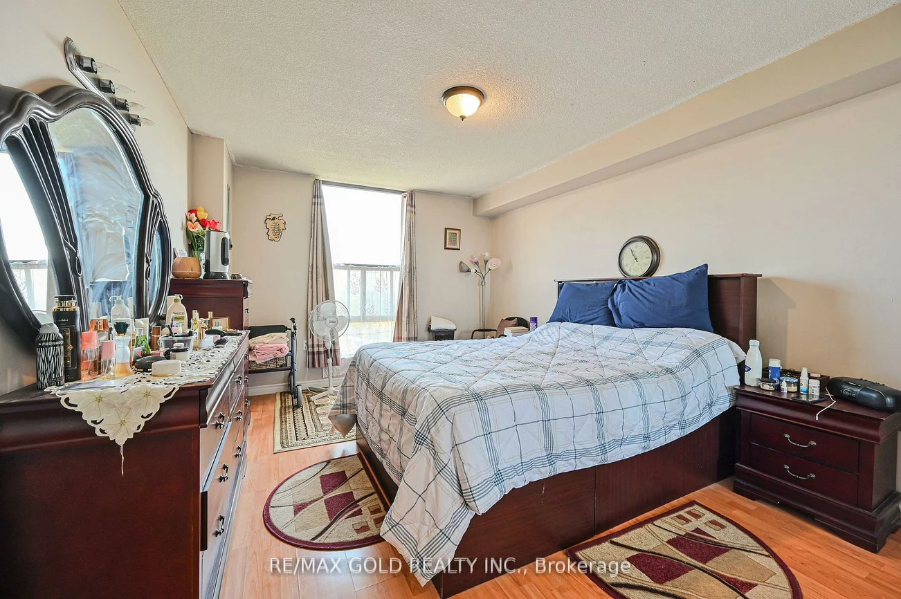 4, Kings Cross, Queen Street Corridor, Brampton