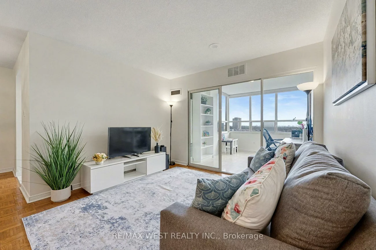 30, Malta, Fletcher's Creek South, Brampton