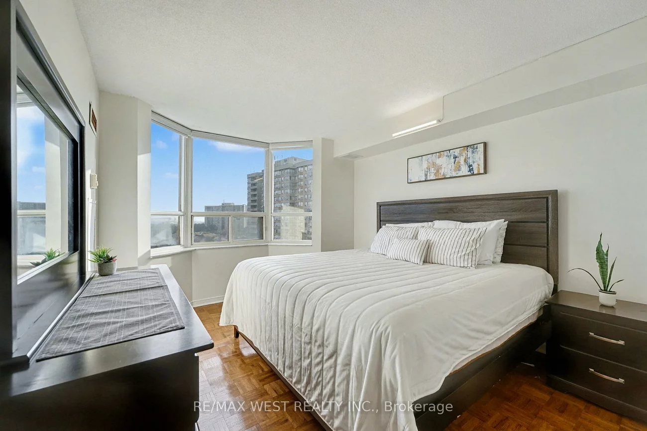 30, Malta, Fletcher's Creek South, Brampton