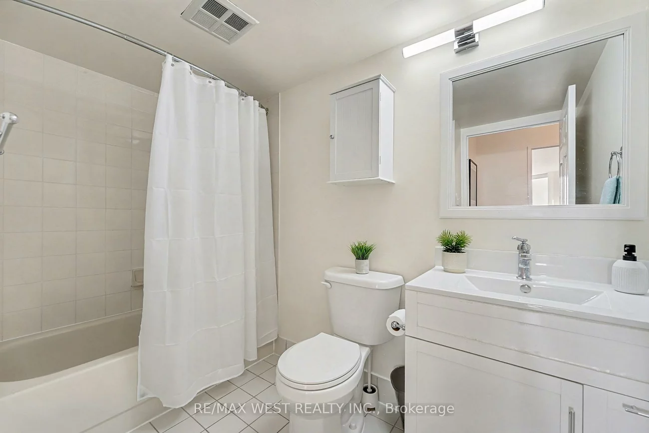 30, Malta, Fletcher's Creek South, Brampton