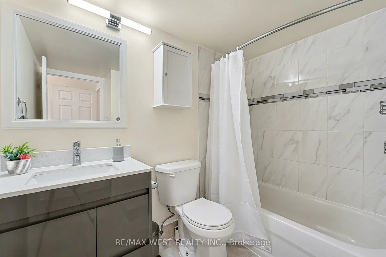 30, Malta, Fletcher's Creek South, Brampton