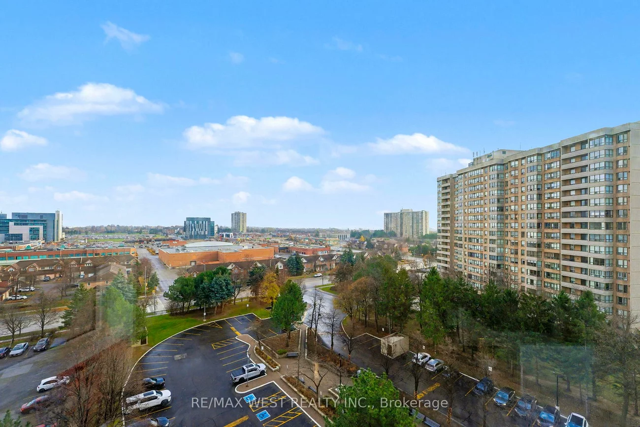 30, Malta, Fletcher's Creek South, Brampton