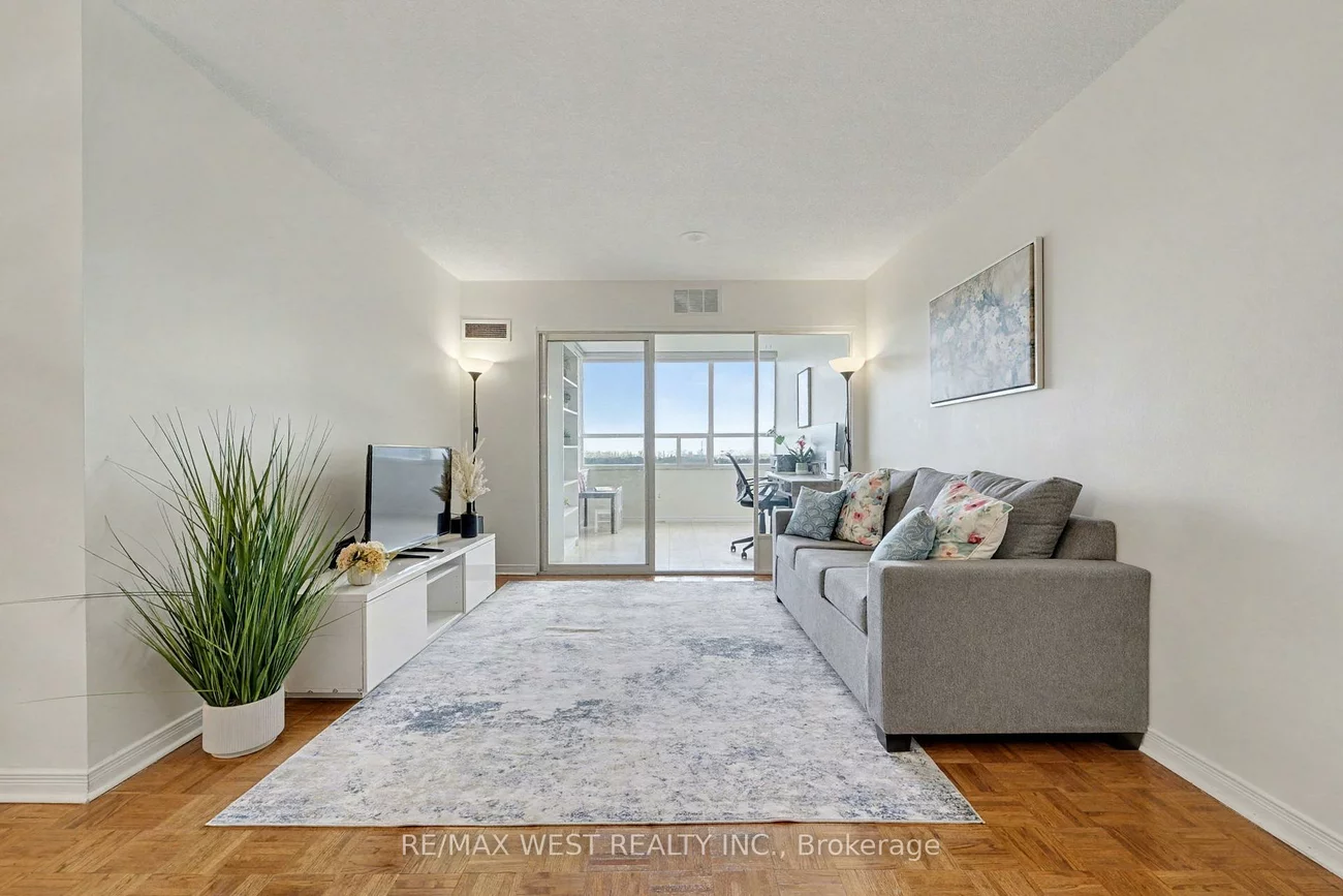 30, Malta, Fletcher's Creek South, Brampton