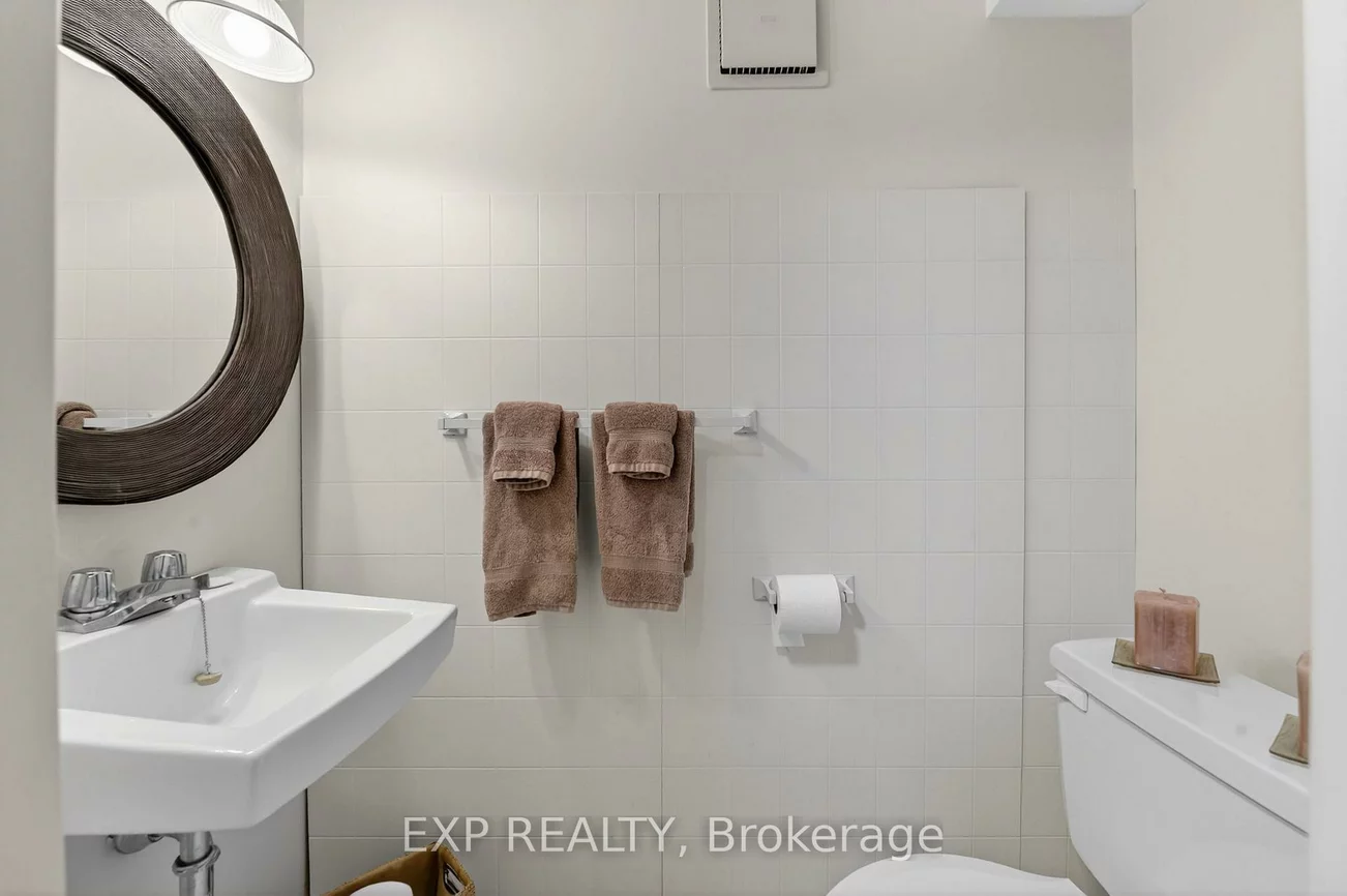 105, Hansen, Madoc, Brampton