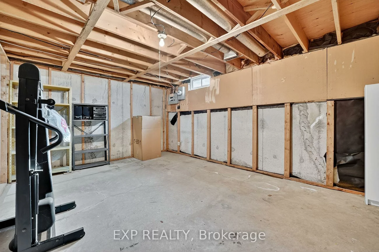 105, Hansen, Madoc, Brampton