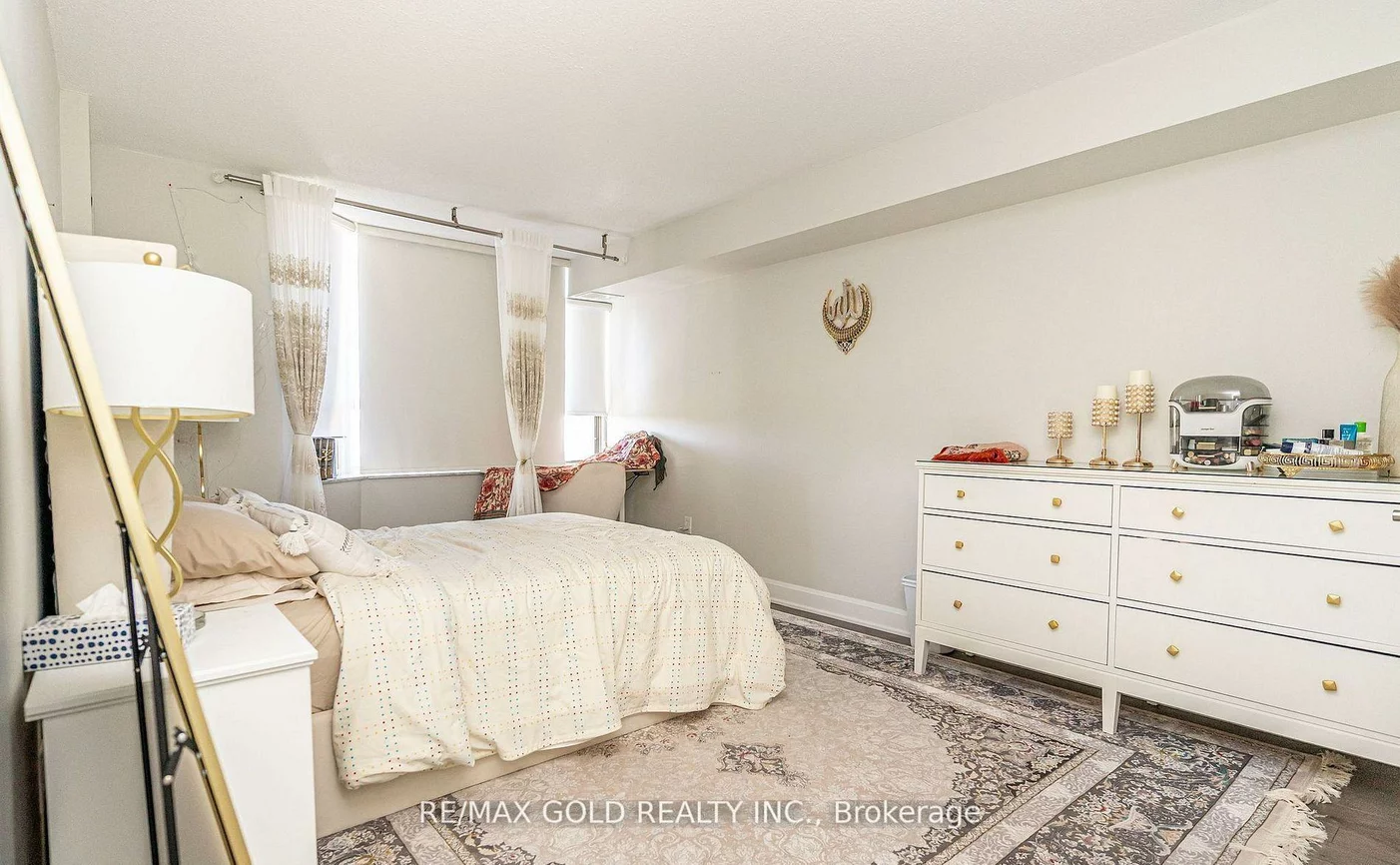 30, Malta, Fletcher's Creek South, Brampton