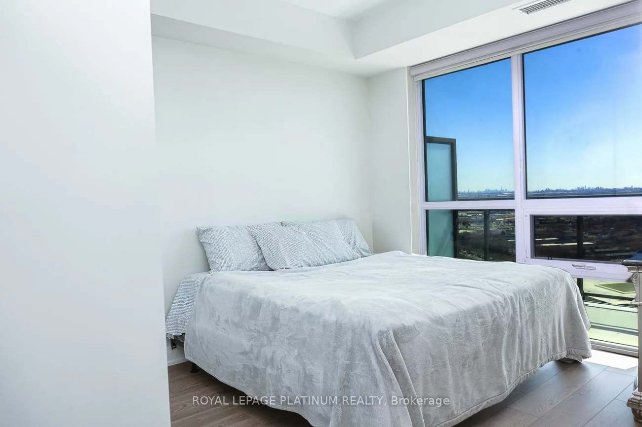 15, Lynch, Queen Street Corridor, Brampton