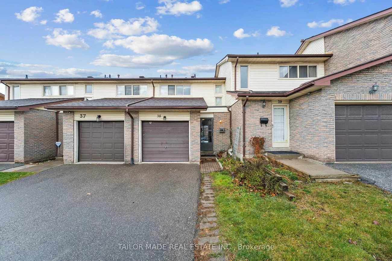 38, Collins, Brampton North, Brampton