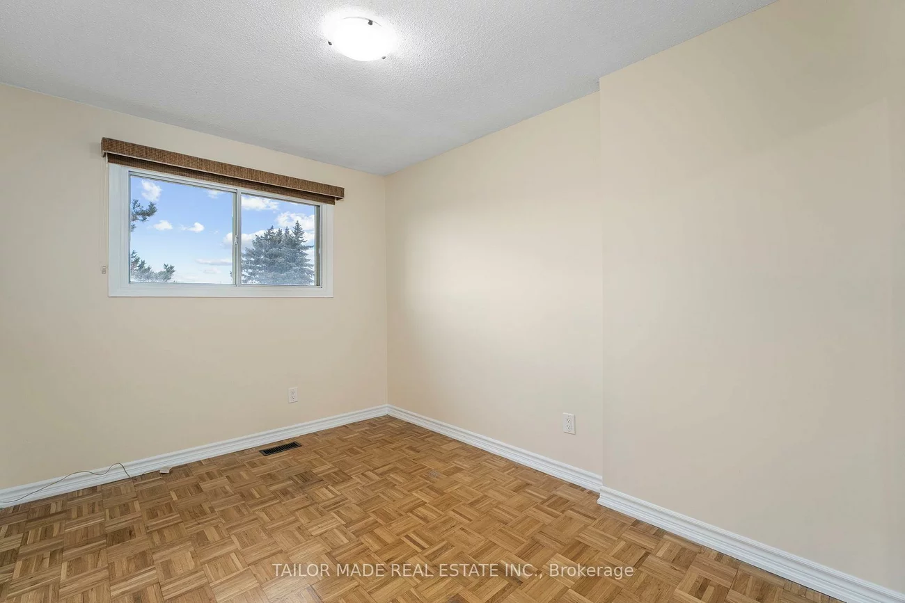 38, Collins, Brampton North, Brampton