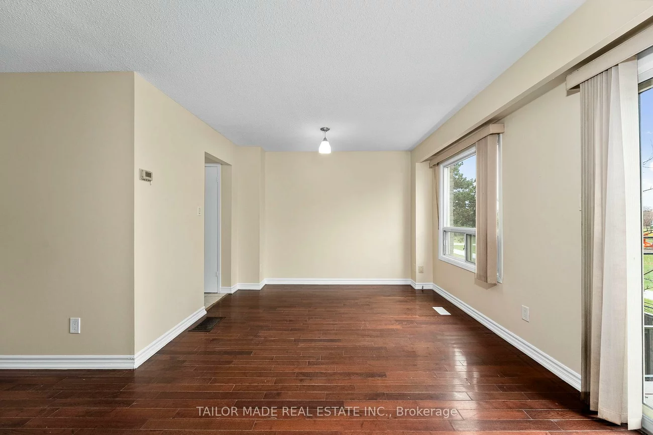 38, Collins, Brampton North, Brampton