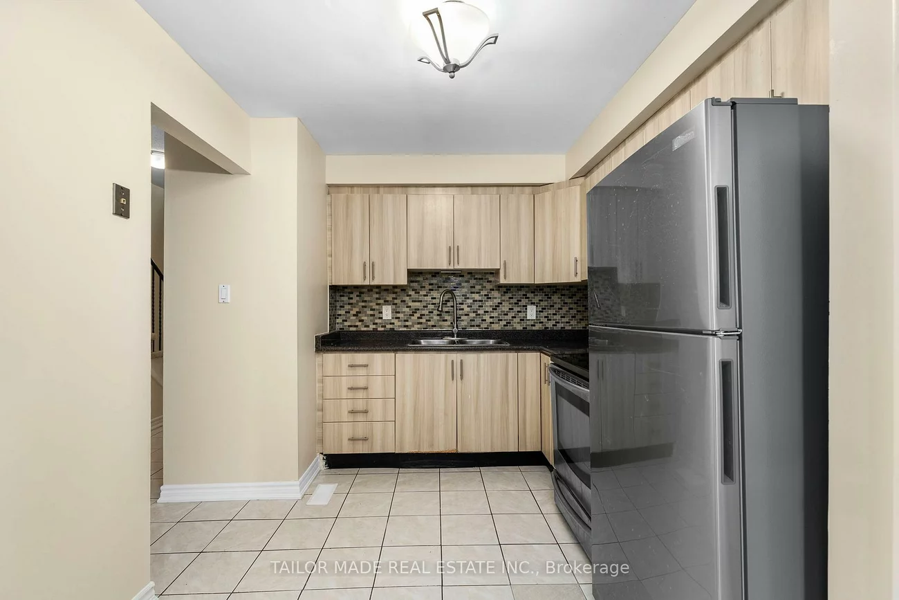 38, Collins, Brampton North, Brampton