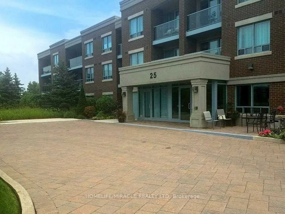 25, Via Rosedale, Sandringham-Wellington, Brampton
