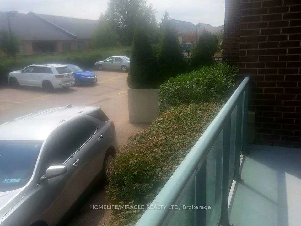 25, Via Rosedale, Sandringham-Wellington, Brampton