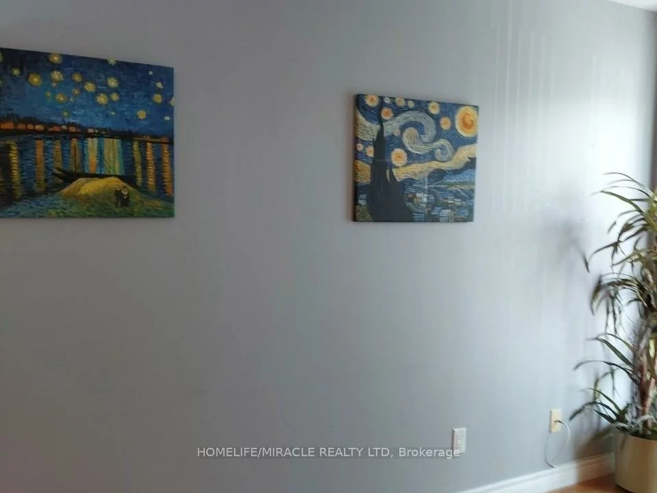 25, Via Rosedale, Sandringham-Wellington, Brampton