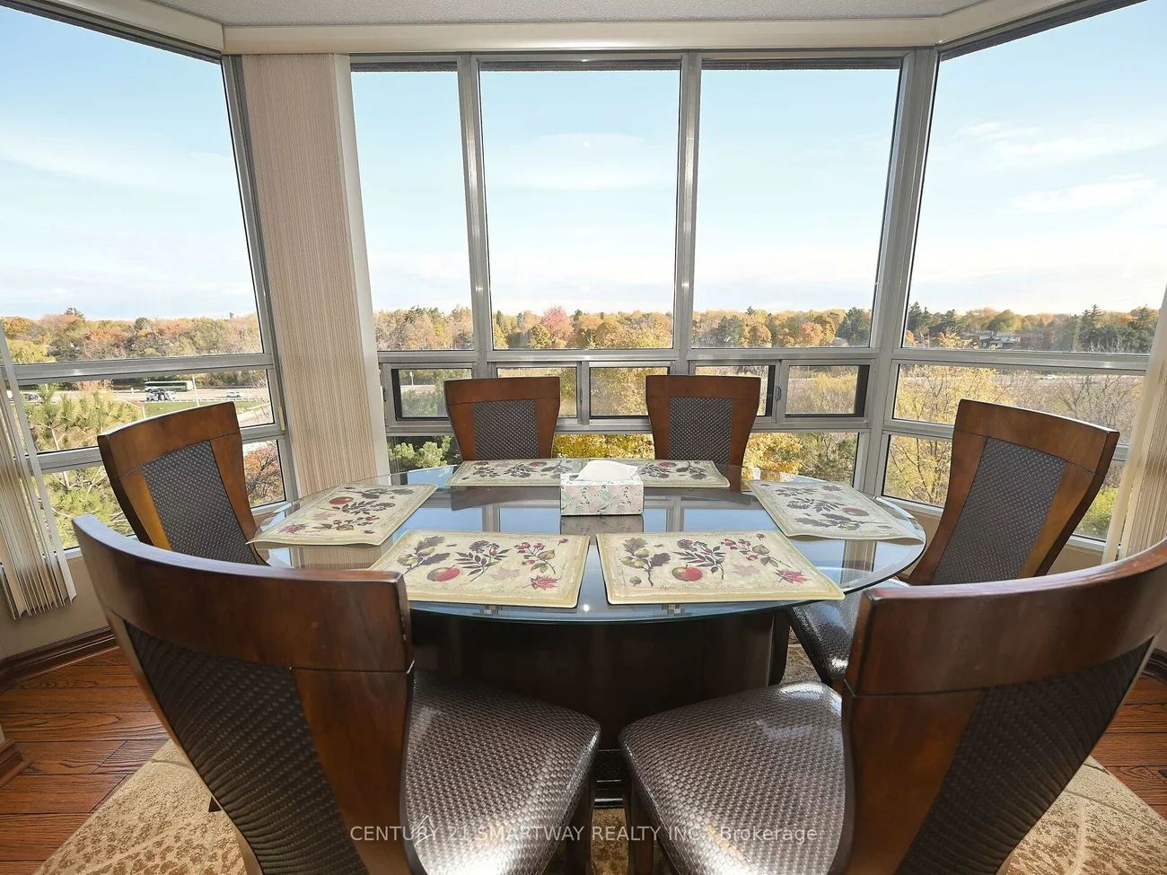 320, Mill, Brampton South, Brampton