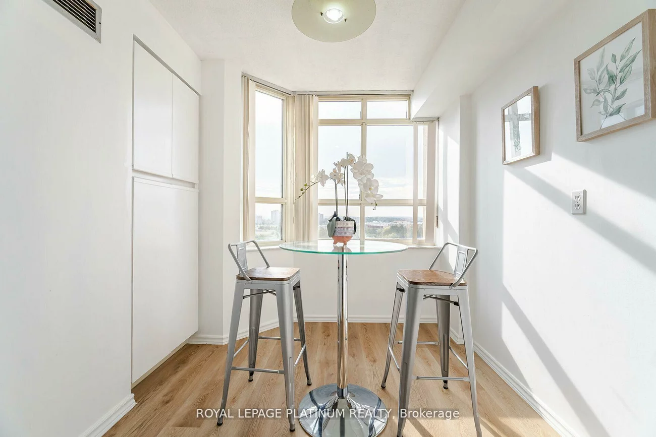 30, Malta, Fletcher's Creek South, Brampton