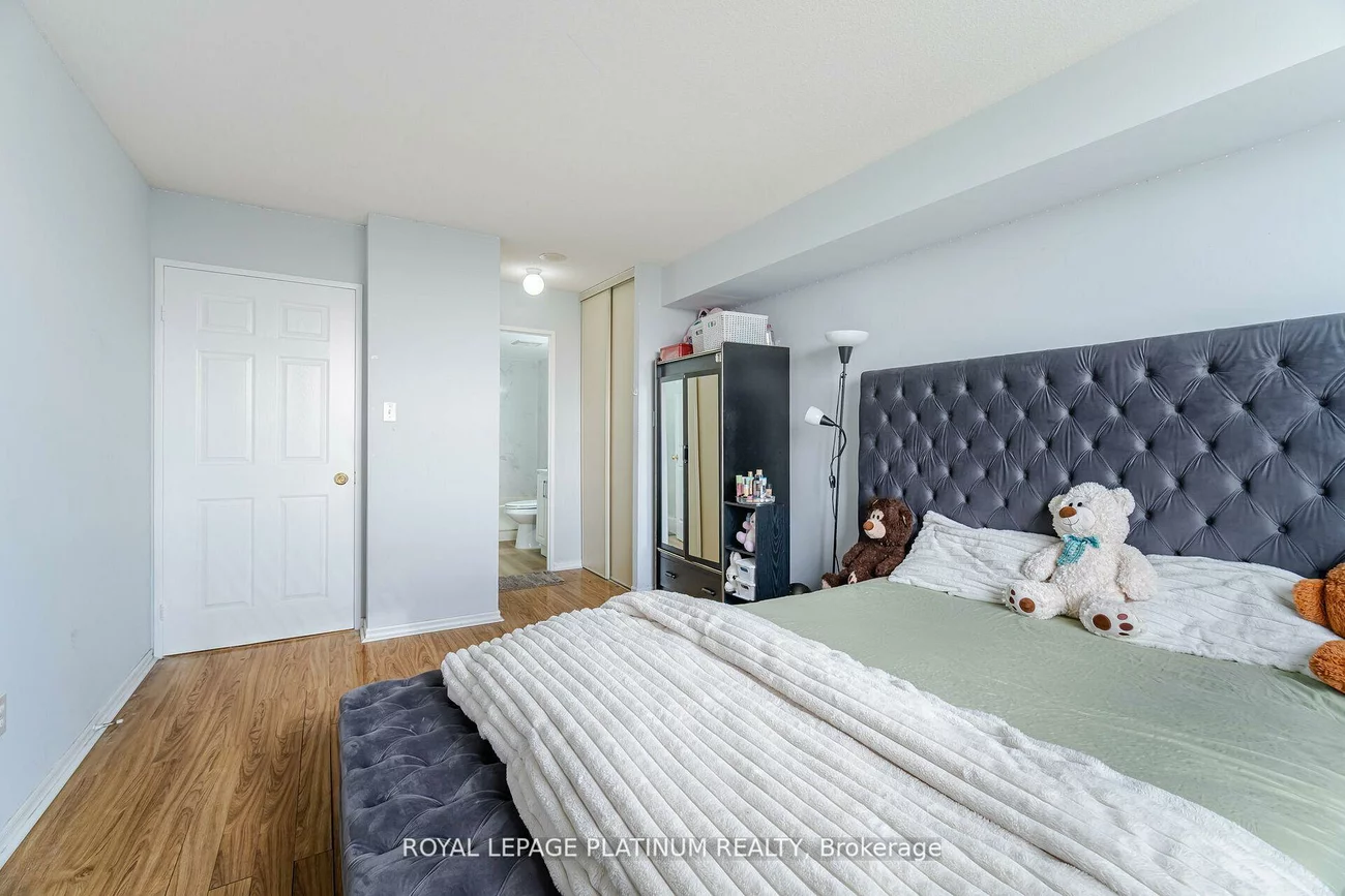 30, Malta, Fletcher's Creek South, Brampton