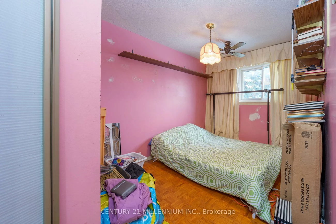 79, Darras, Southgate, Brampton