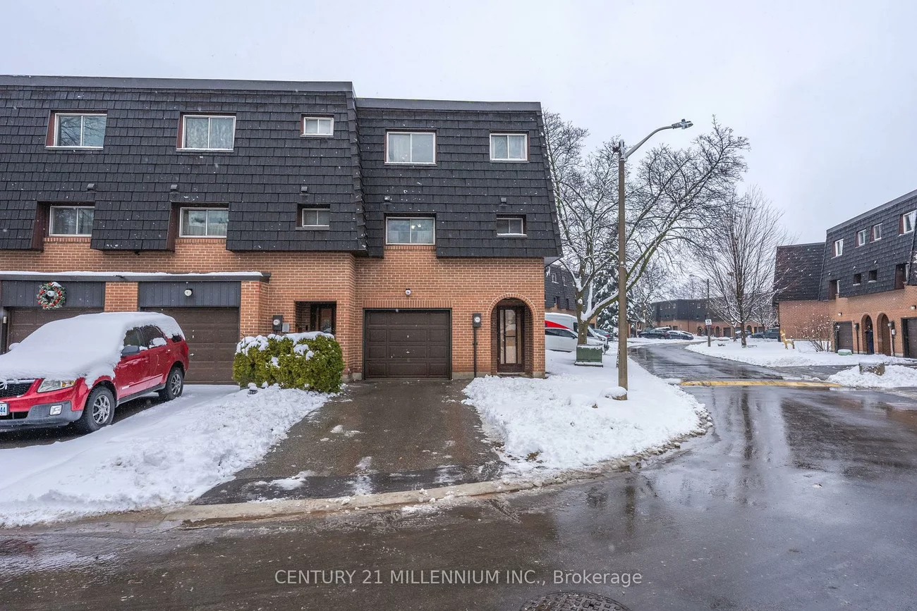79, Darras, Southgate, Brampton