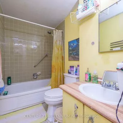 79, Darras, Southgate, Brampton