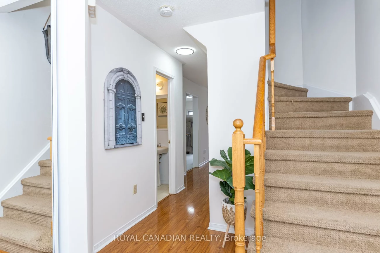 49, Goldenlight, Brampton West, Brampton