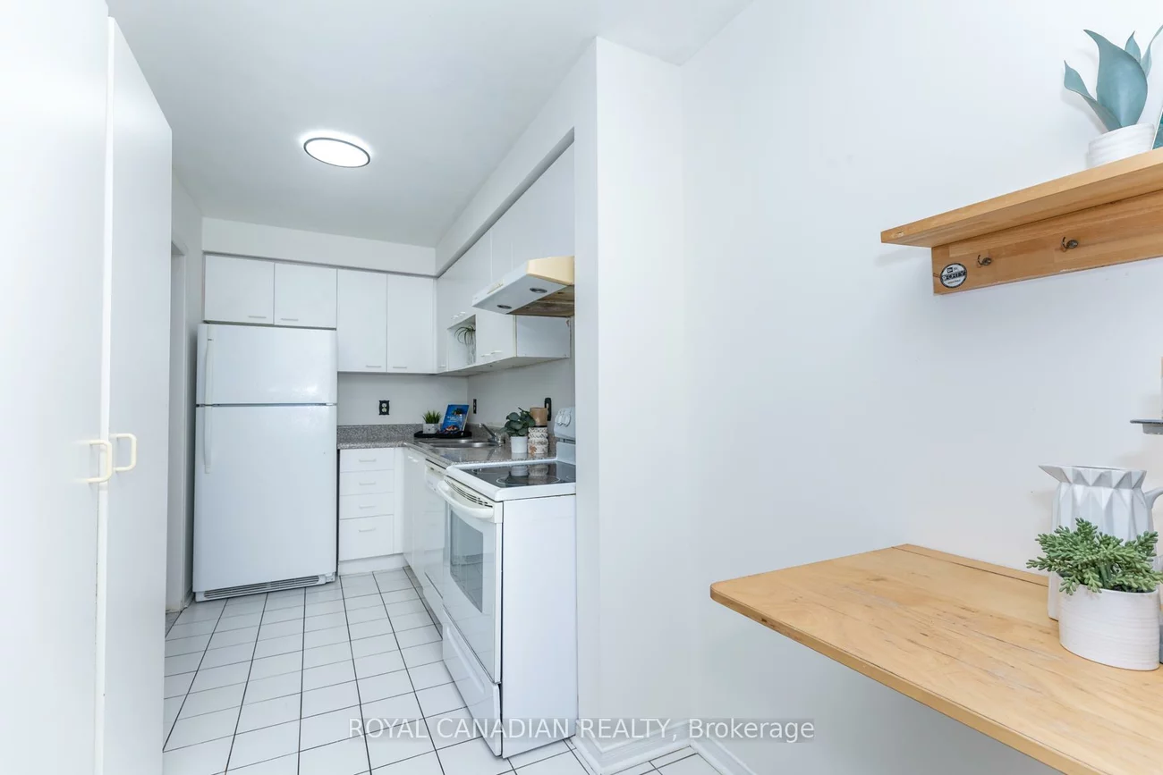 49, Goldenlight, Brampton West, Brampton