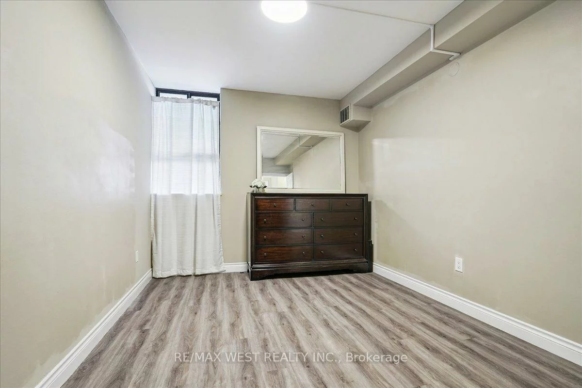 4, Lisa, Queen Street Corridor, Brampton