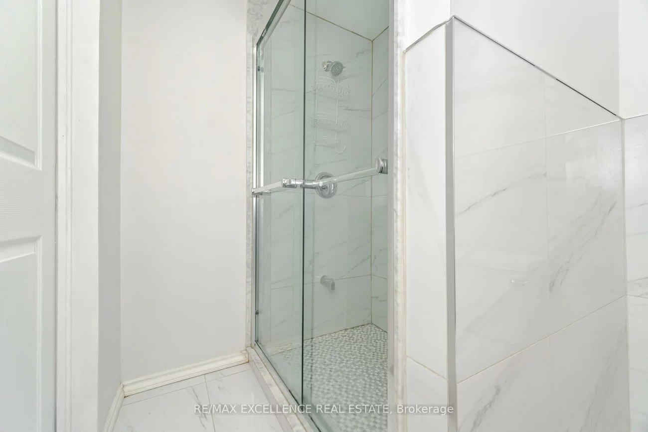 16, Lincoln, Bramalea West Industrial, Brampton