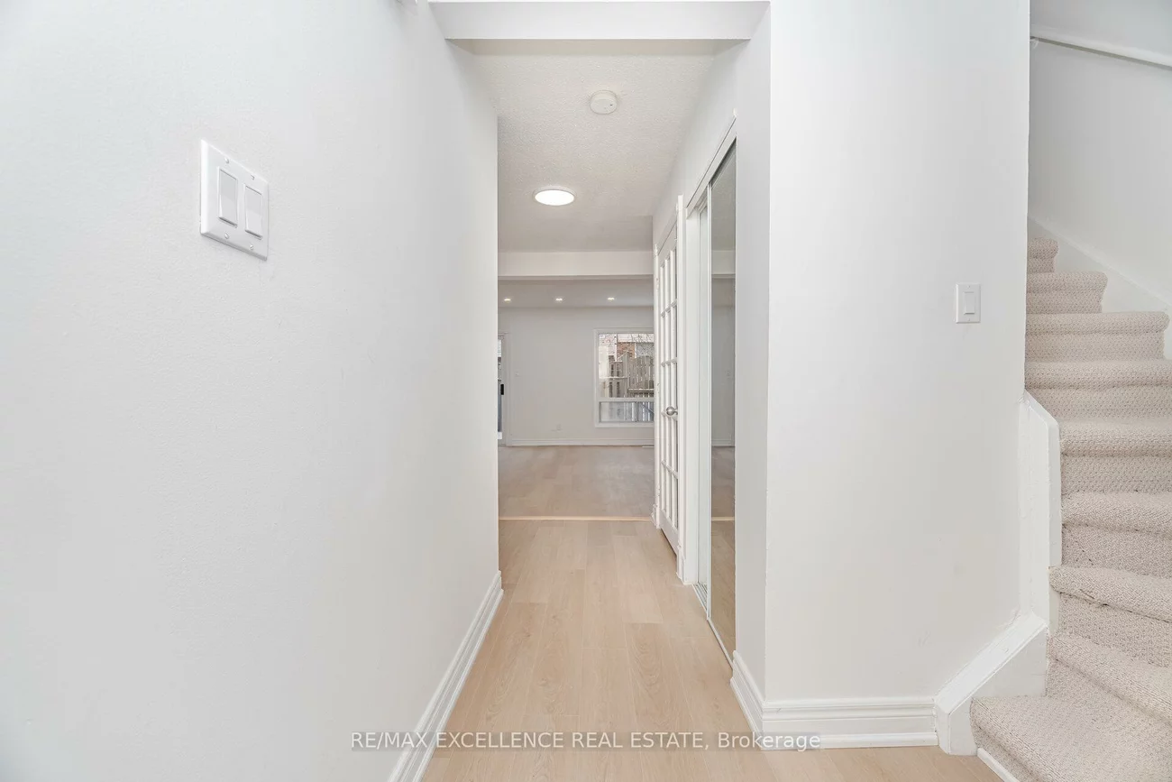 16, Lincoln, Bramalea West Industrial, Brampton