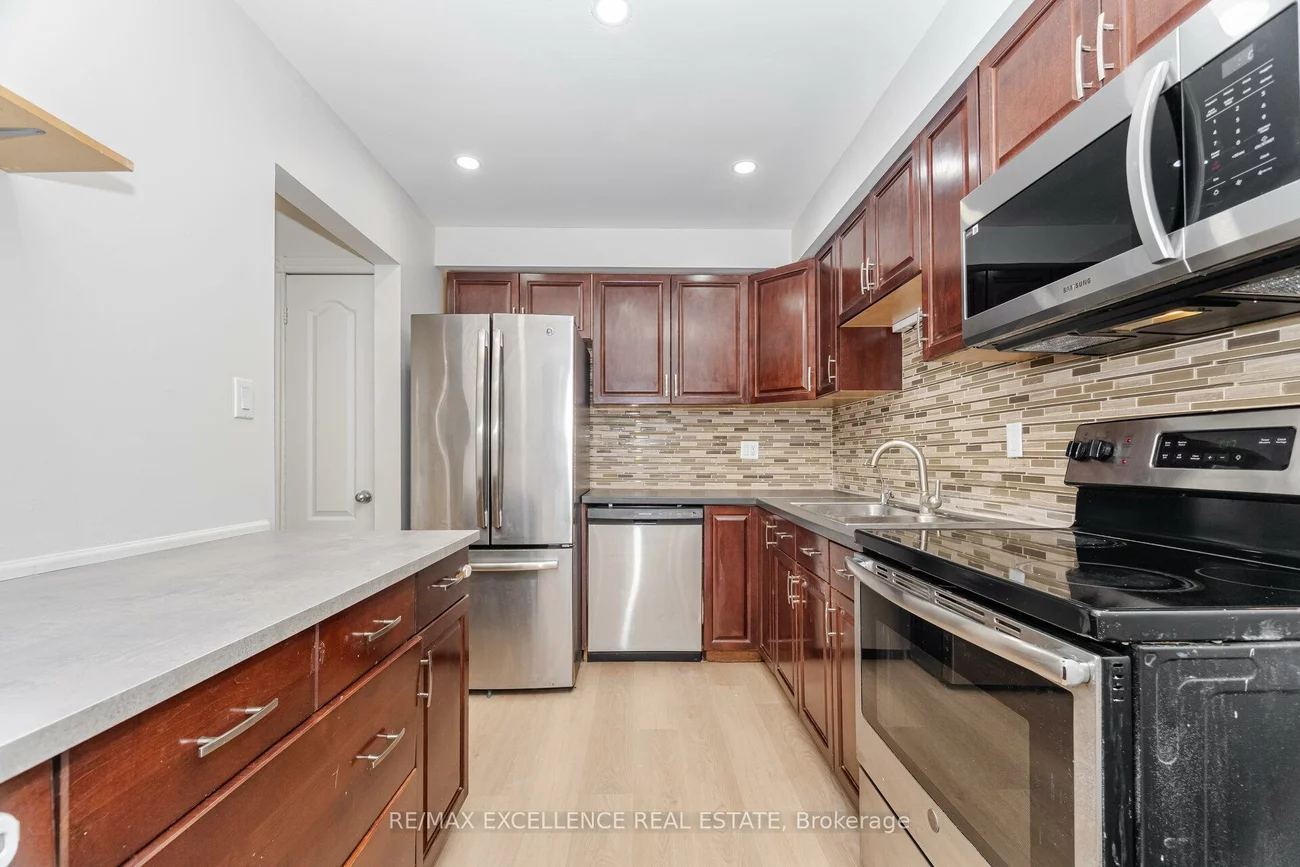 16, Lincoln, Bramalea West Industrial, Brampton