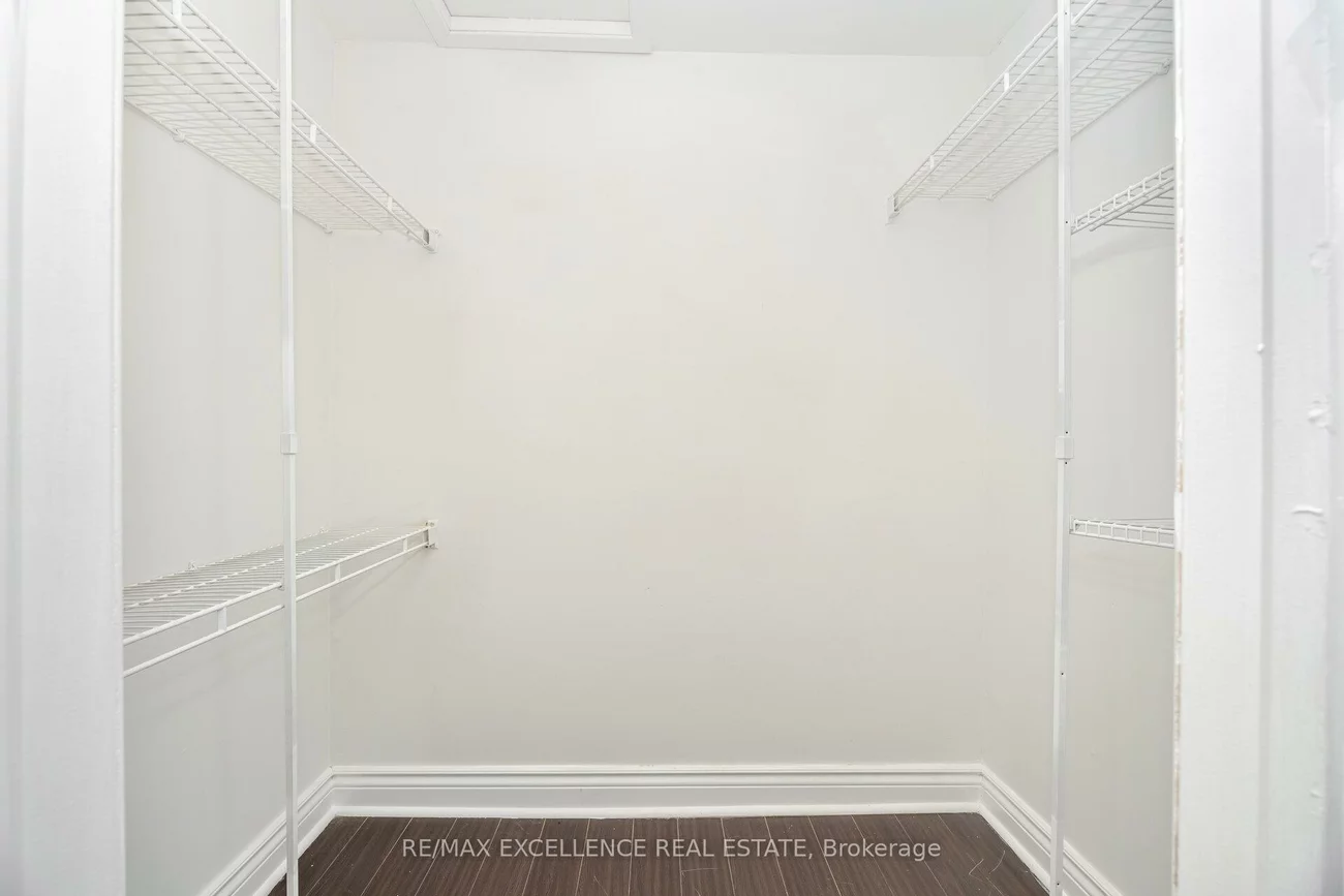 16, Lincoln, Bramalea West Industrial, Brampton