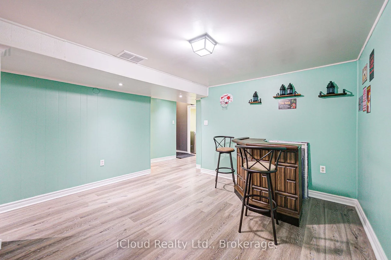 5, Gloucester, Northgate, Brampton