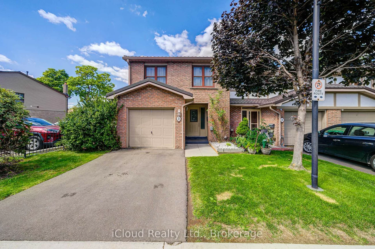 5, Gloucester, Northgate, Brampton