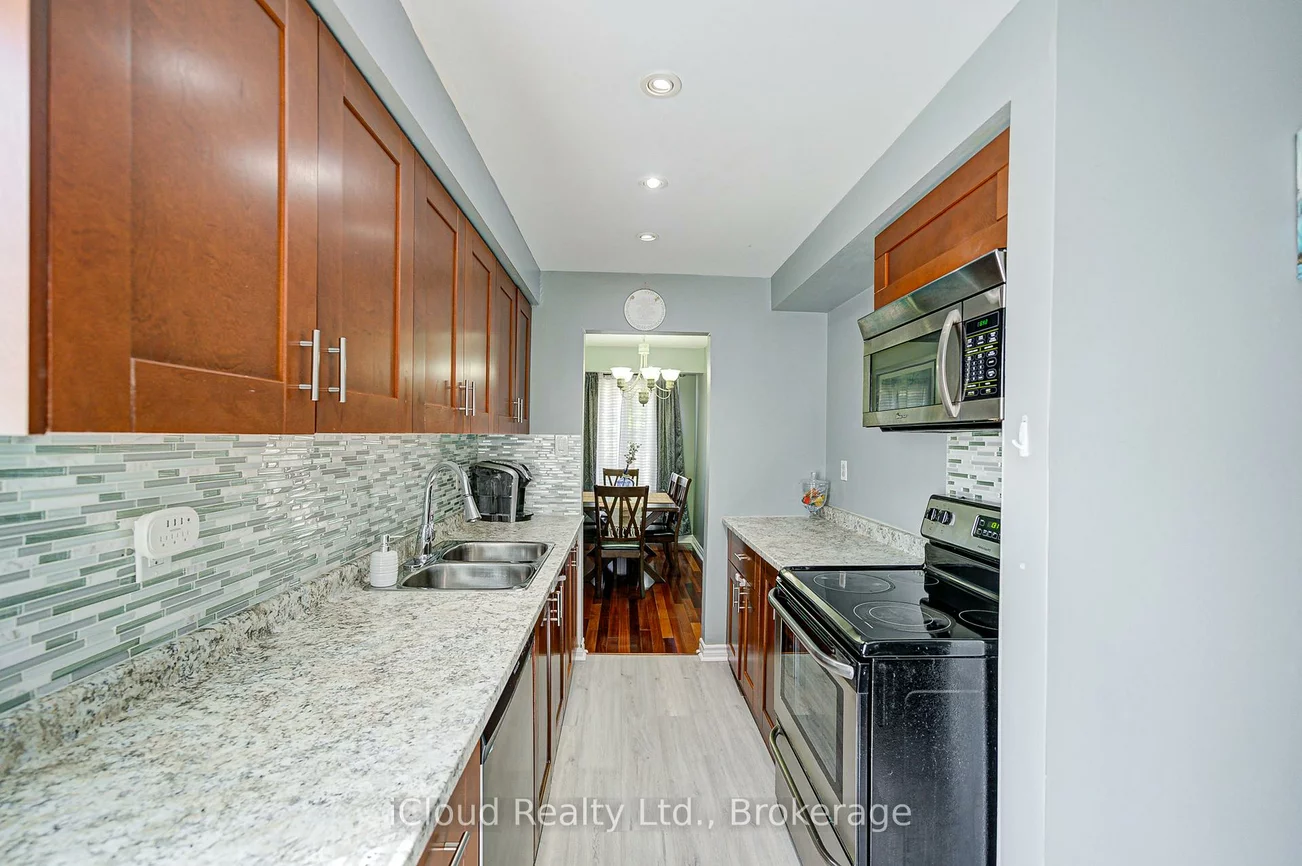 5, Gloucester, Northgate, Brampton