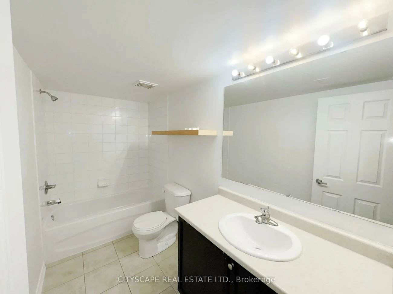 64, Honeyview, Bram East, Brampton