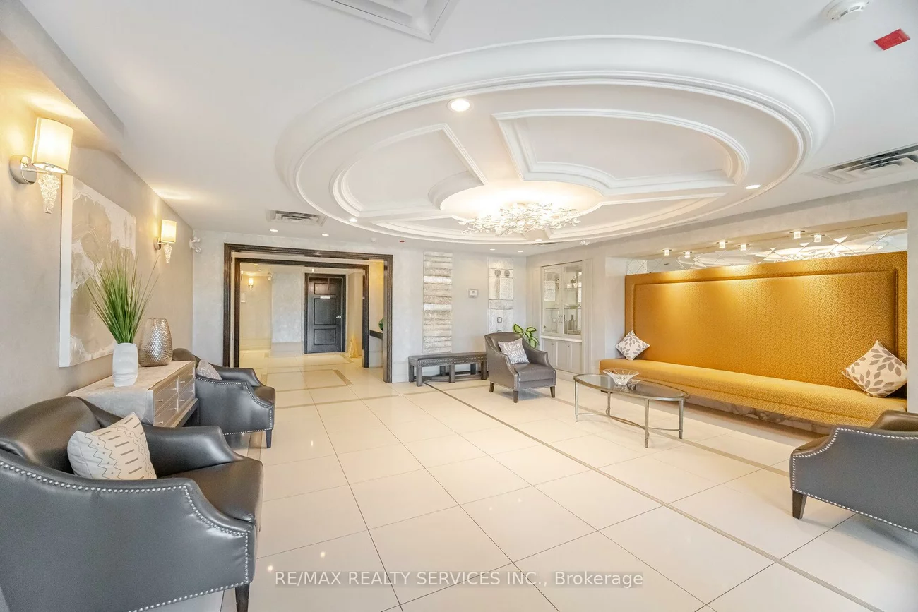 60, Via Rosedale, Sandringham-Wellington, Brampton