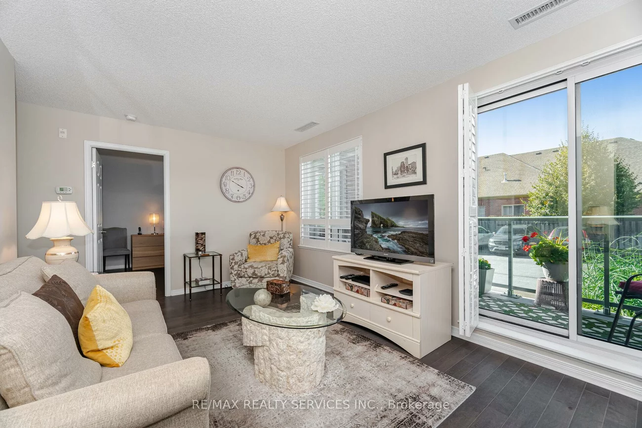 60, Via Rosedale, Sandringham-Wellington, Brampton