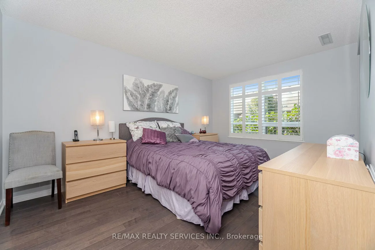 60, Via Rosedale, Sandringham-Wellington, Brampton