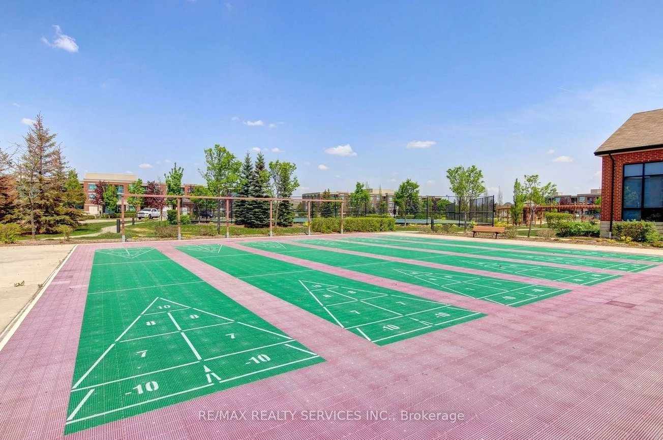 60, Via Rosedale, Sandringham-Wellington, Brampton