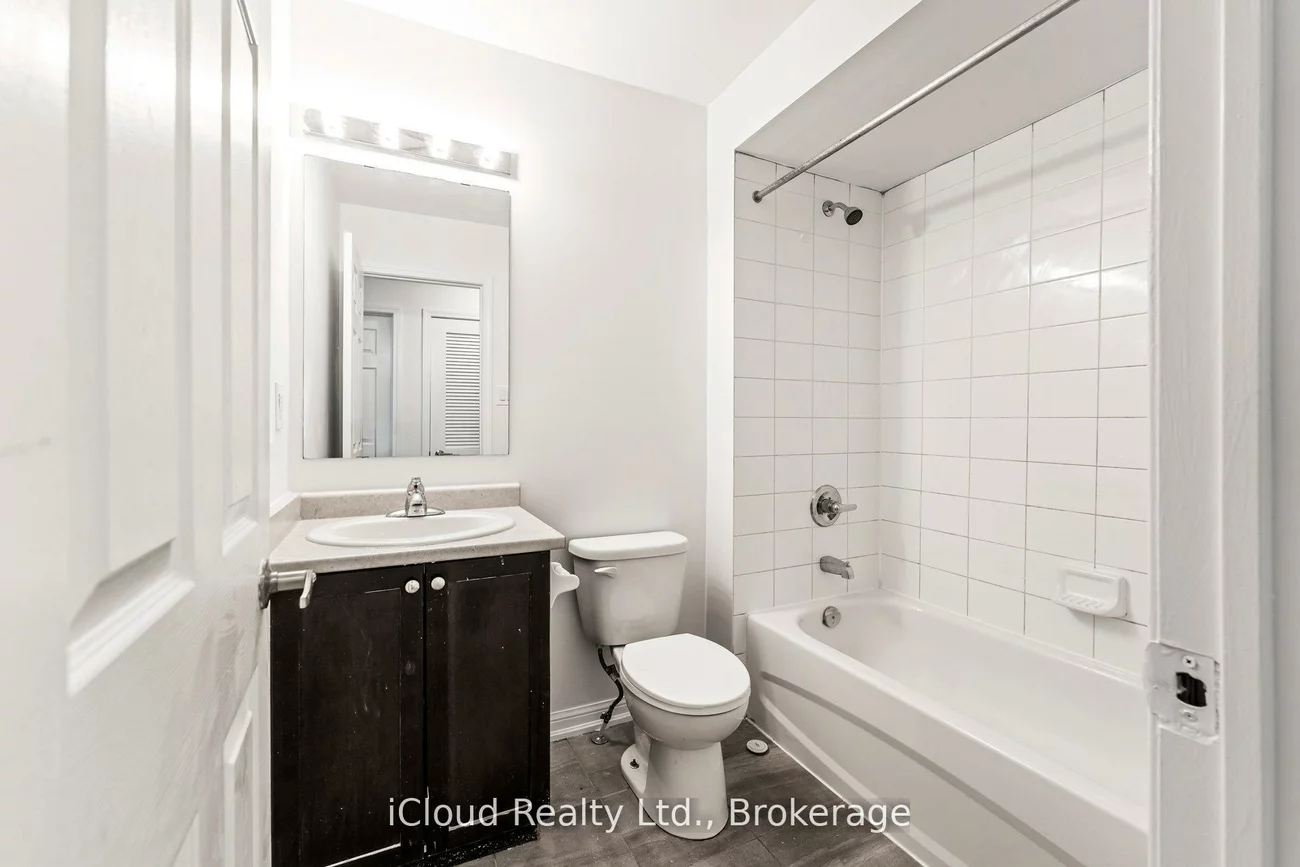 250, Sunny Meadow, Sandringham-Wellington, Brampton