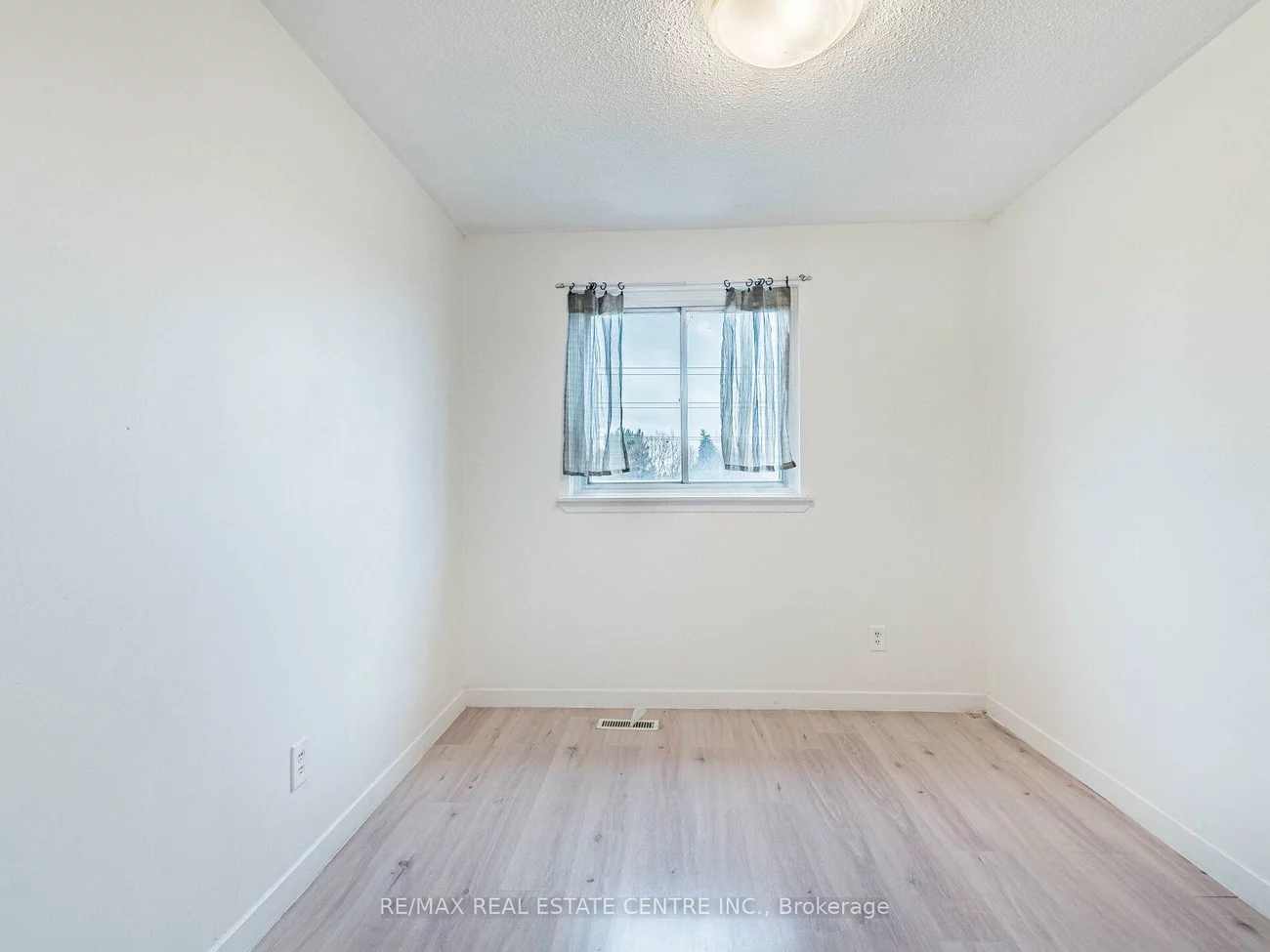 5, Moregate, Central Park, Brampton
