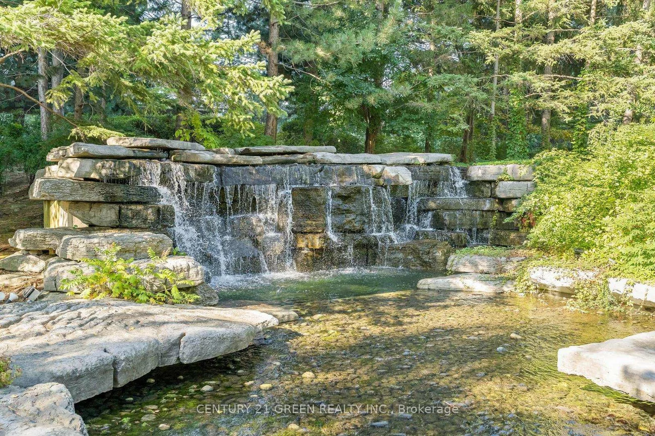 22, Hanover, Queen Street Corridor, Brampton