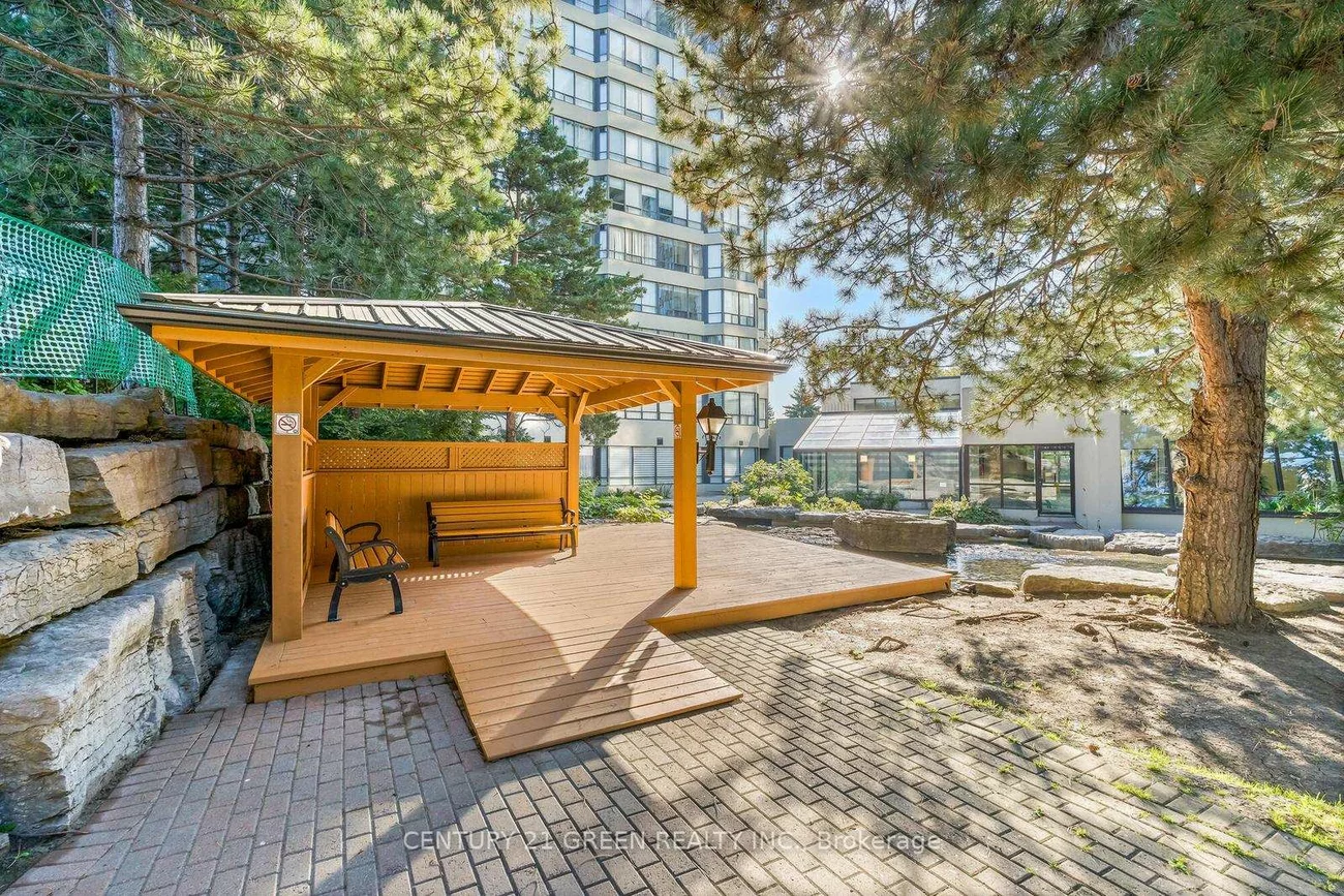 22, Hanover, Queen Street Corridor, Brampton