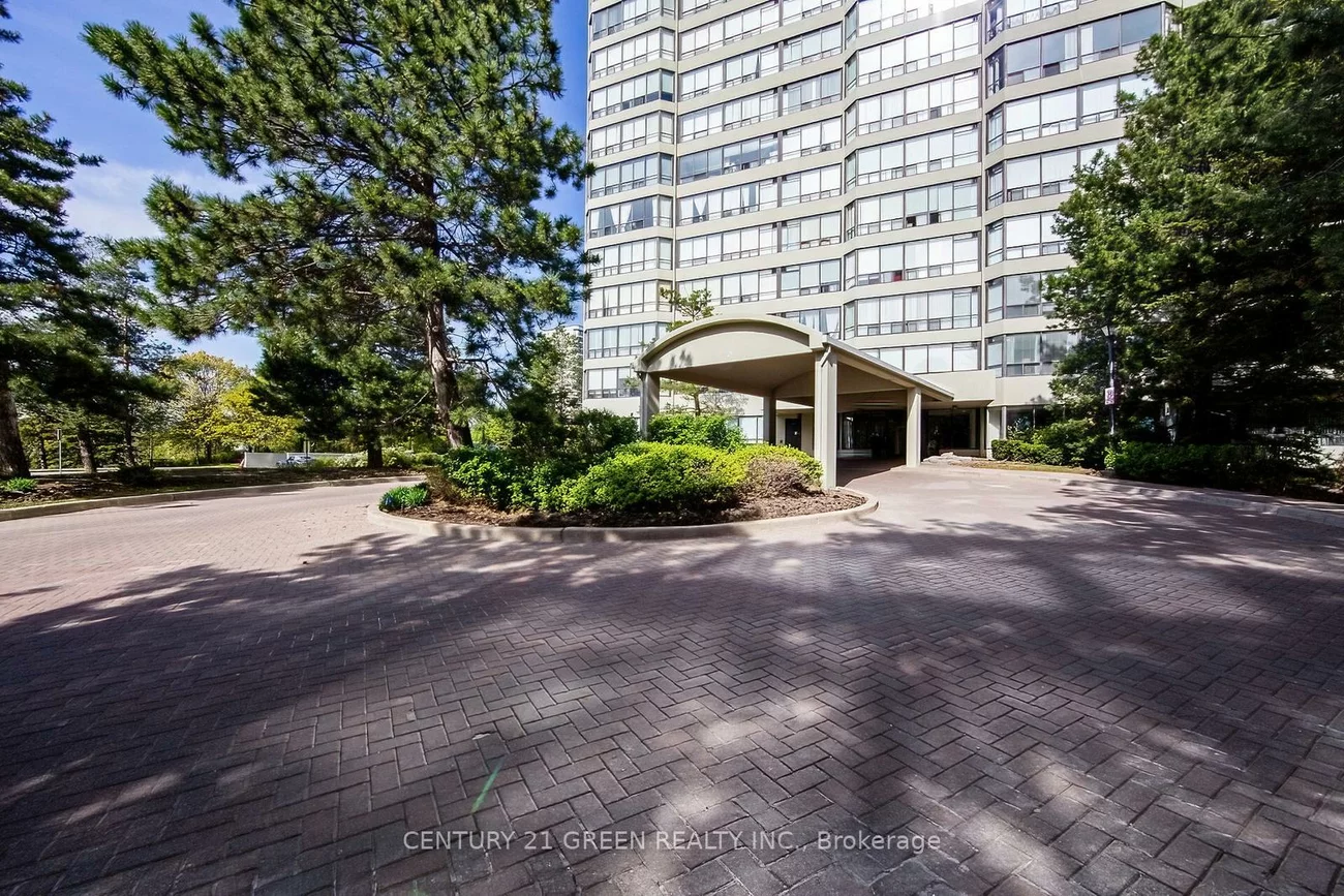 22, Hanover, Queen Street Corridor, Brampton