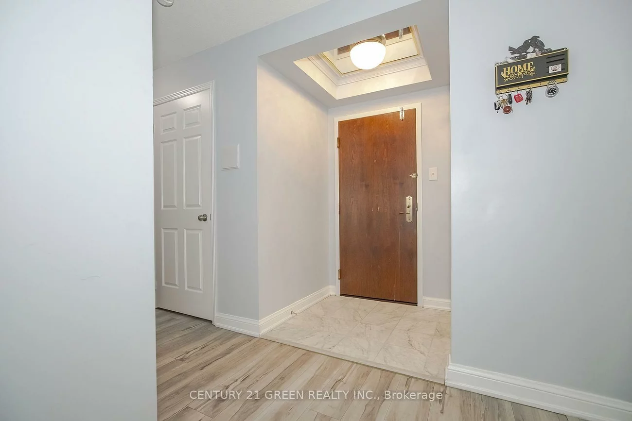 22, Hanover, Queen Street Corridor, Brampton